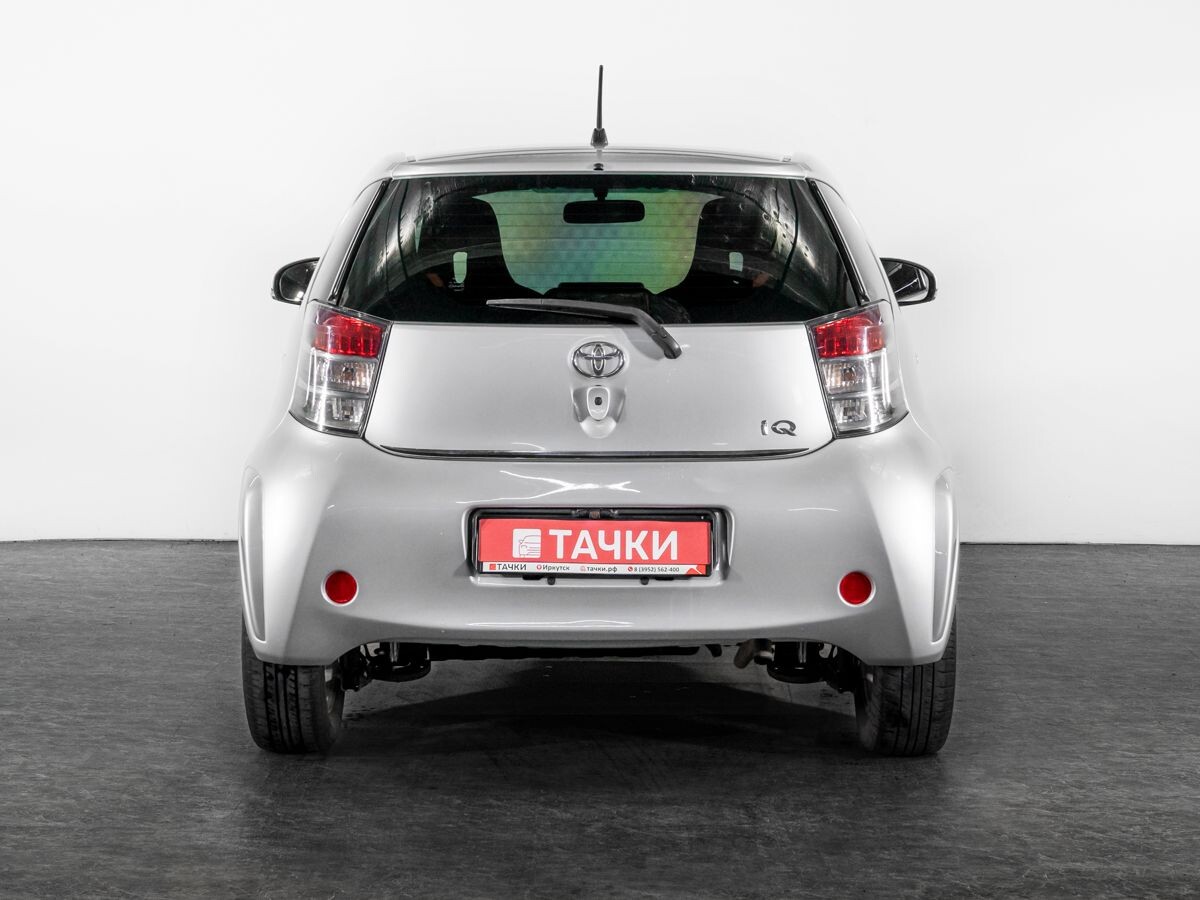 Toyota iQ 2008 - фото автомобиля