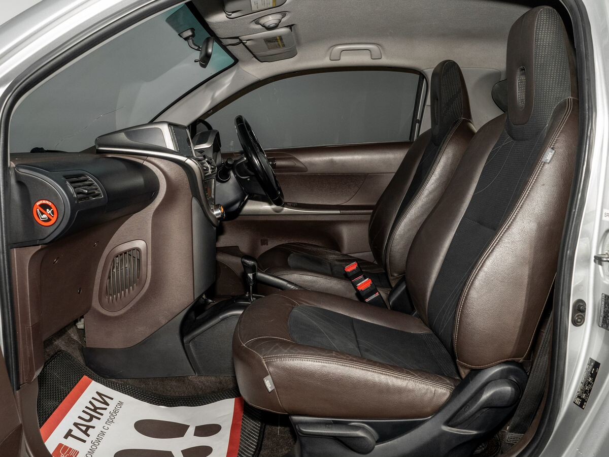 Toyota iQ 2008 - фото автомобиля