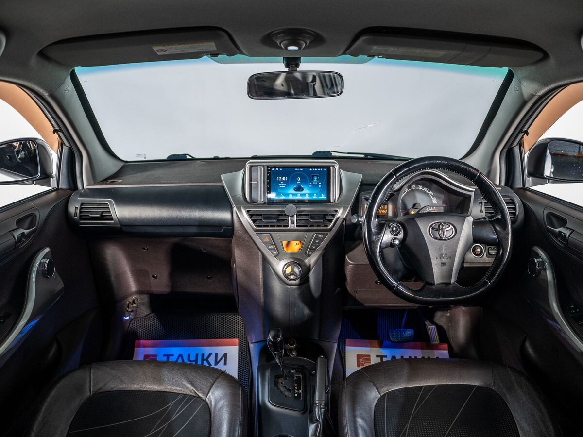 Toyota iQ 2008 - фото автомобиля