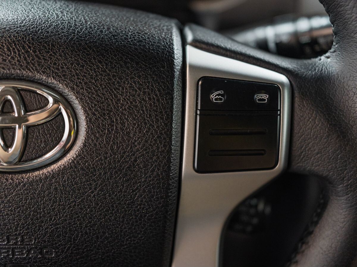 Toyota Land Cruiser Prado 2016 - фото автомобиля