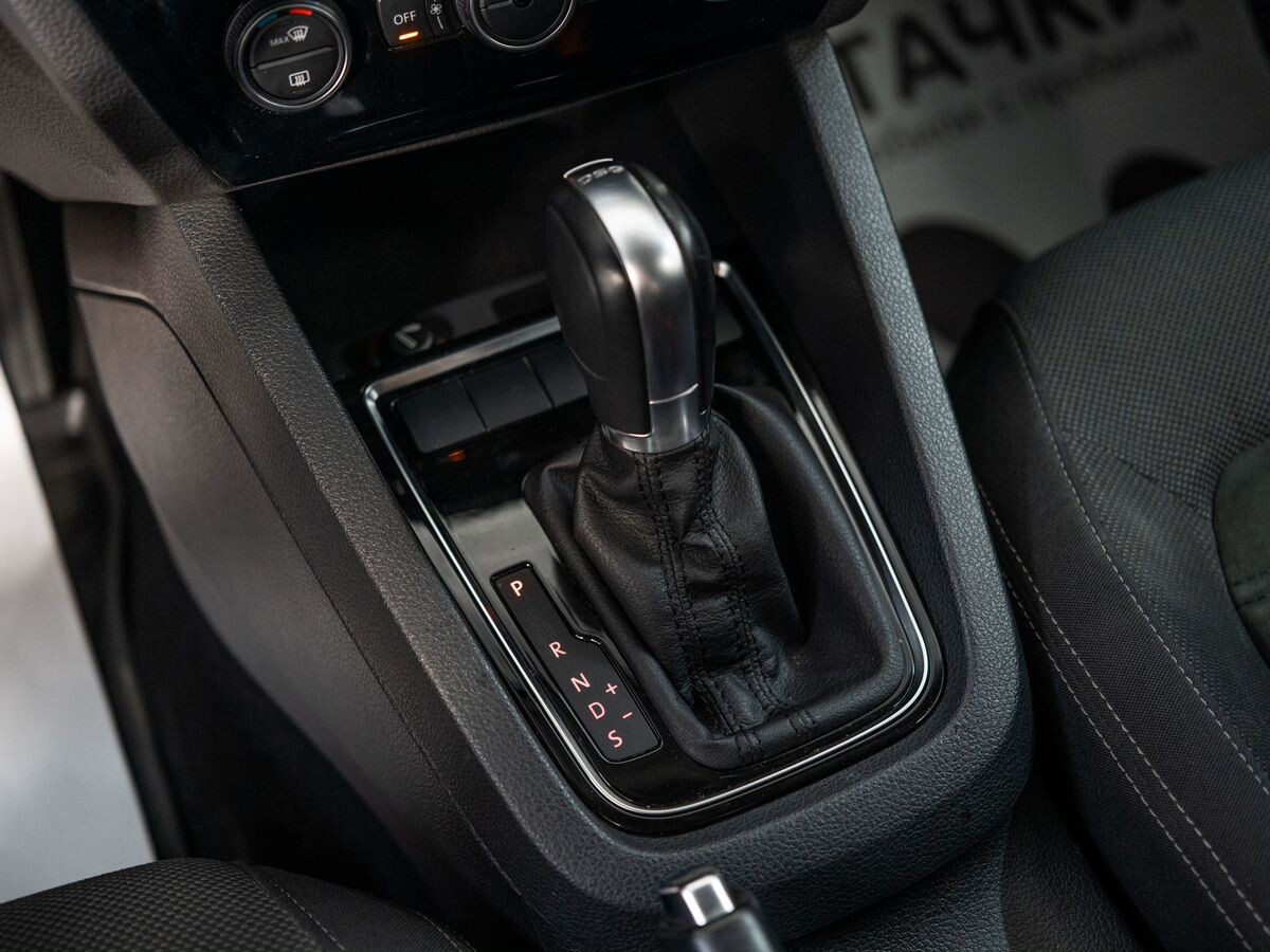 Volkswagen Jetta 2016 - фото автомобиля