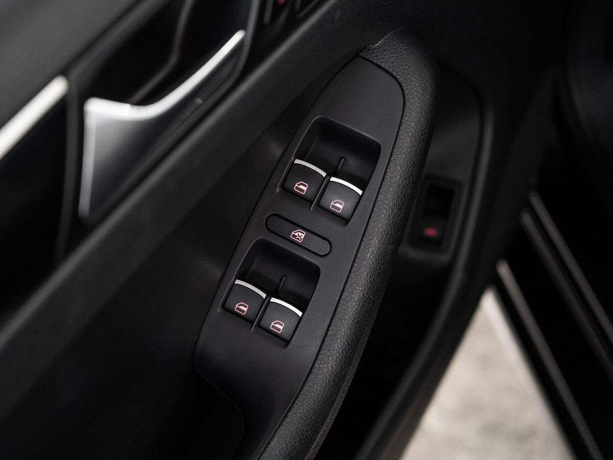 Volkswagen Jetta 2016 - фото автомобиля
