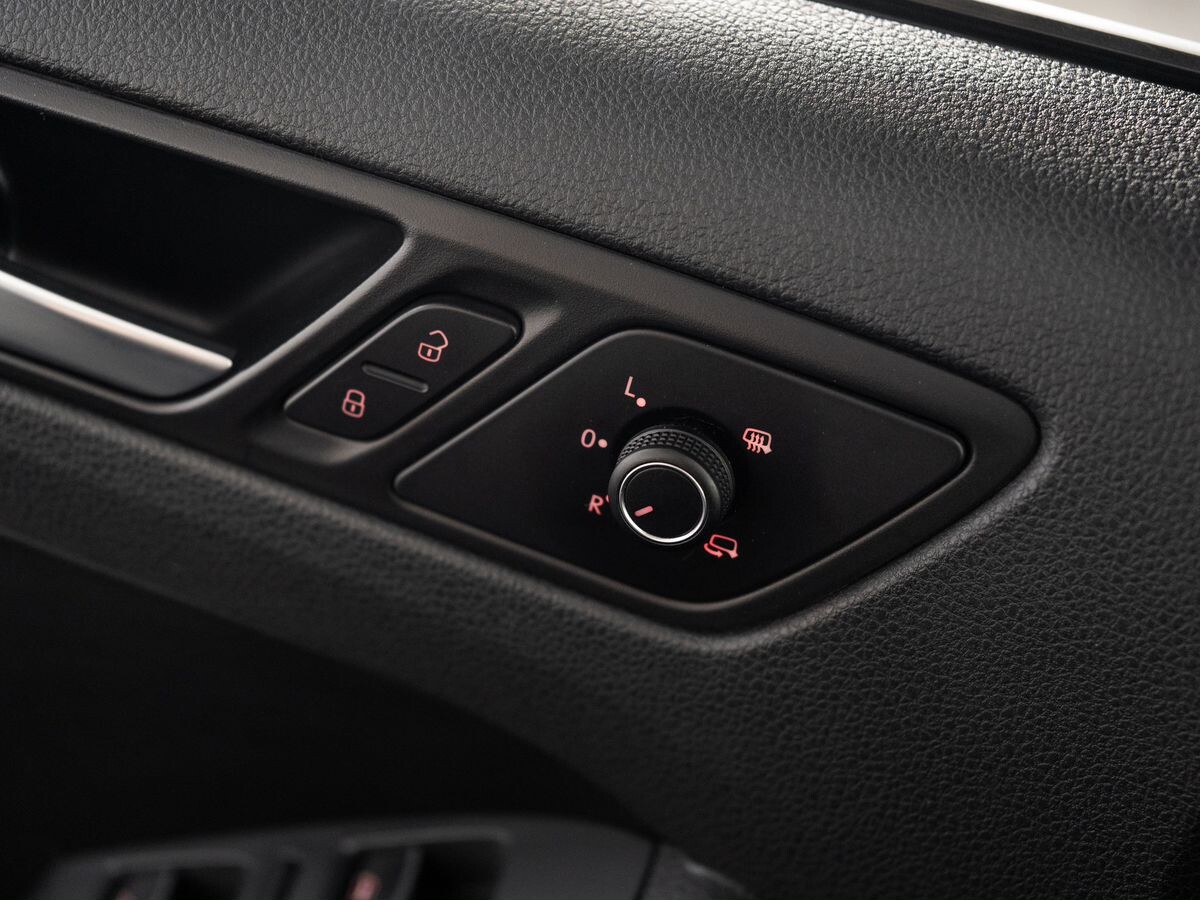 Volkswagen Jetta 2016 - фото автомобиля