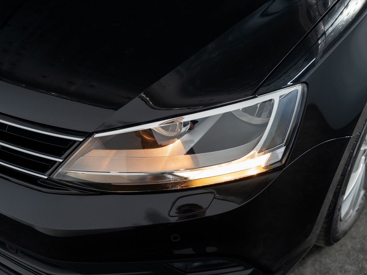 Volkswagen Jetta 2016 - фото автомобиля