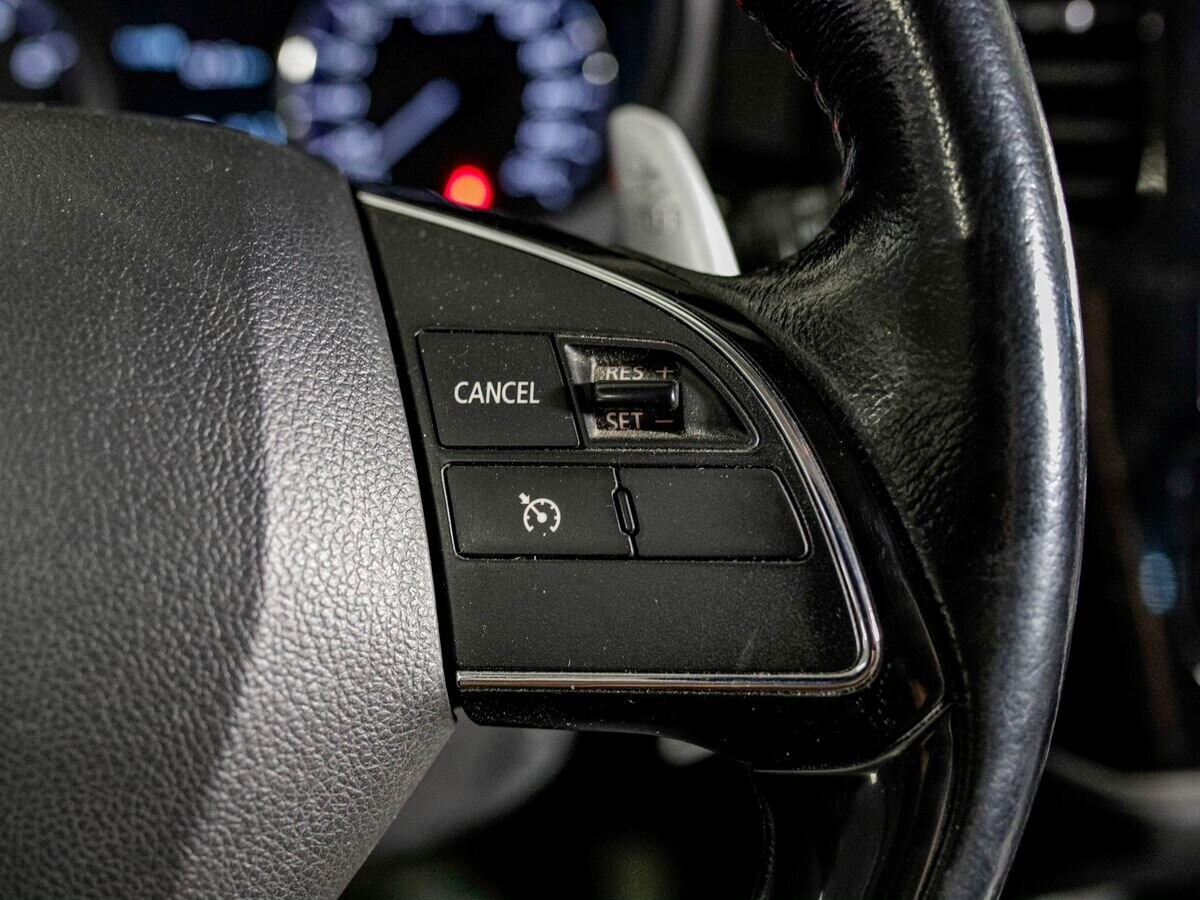 Mitsubishi Outlander 2016 - фото автомобиля