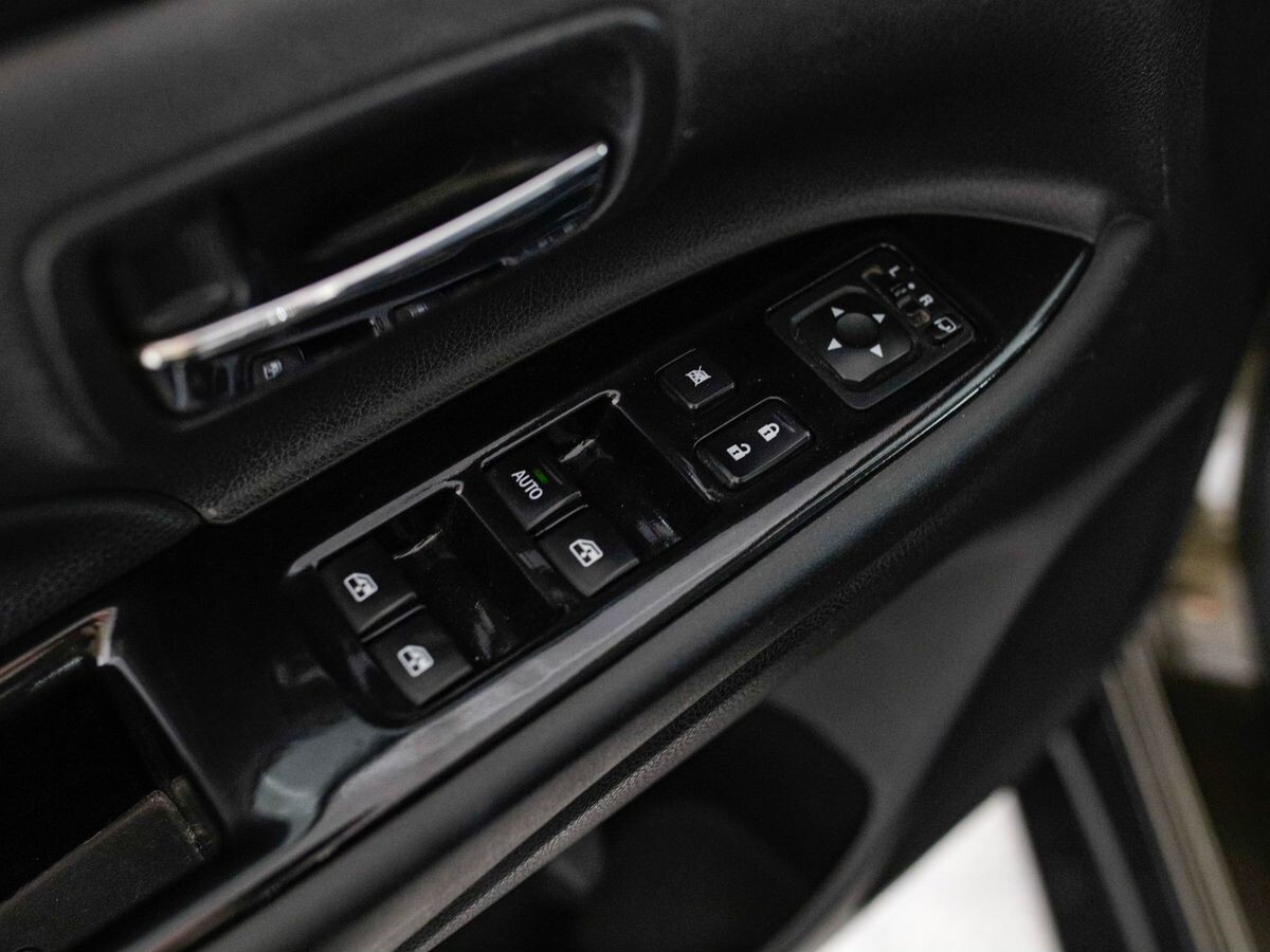 Mitsubishi Outlander 2016 - фото автомобиля