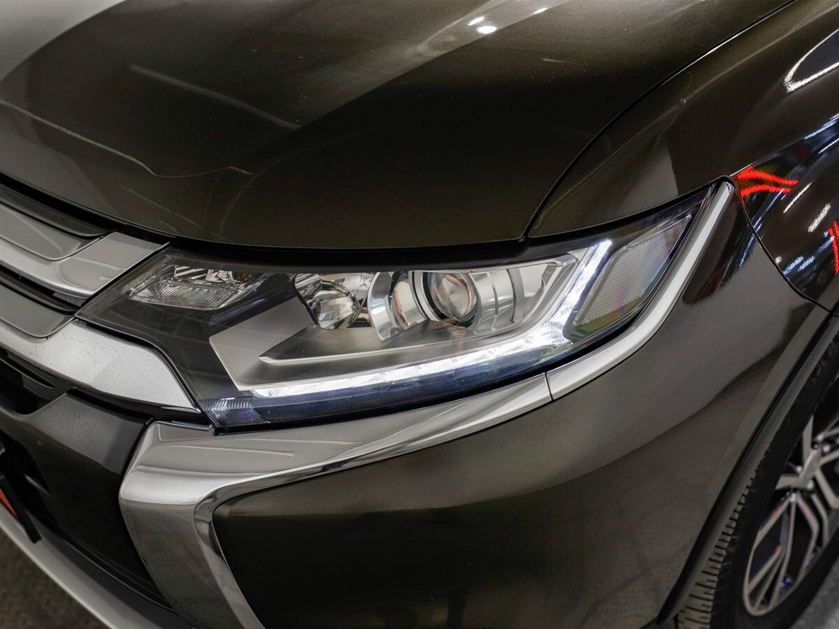 Mitsubishi Outlander 2016 - фото автомобиля
