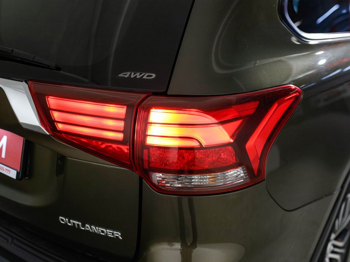 Mitsubishi Outlander 2016 - фото автомобиля