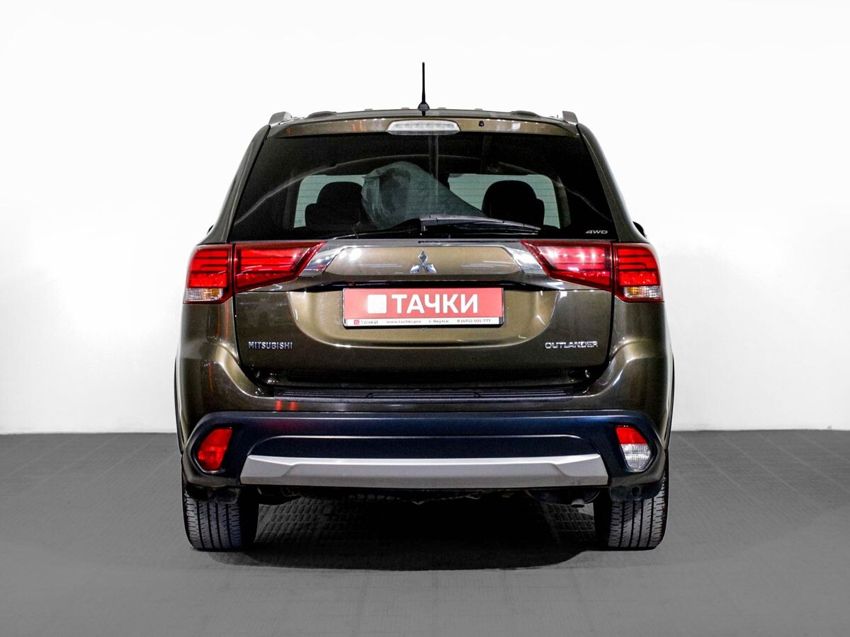 Mitsubishi Outlander 2016 - фото автомобиля