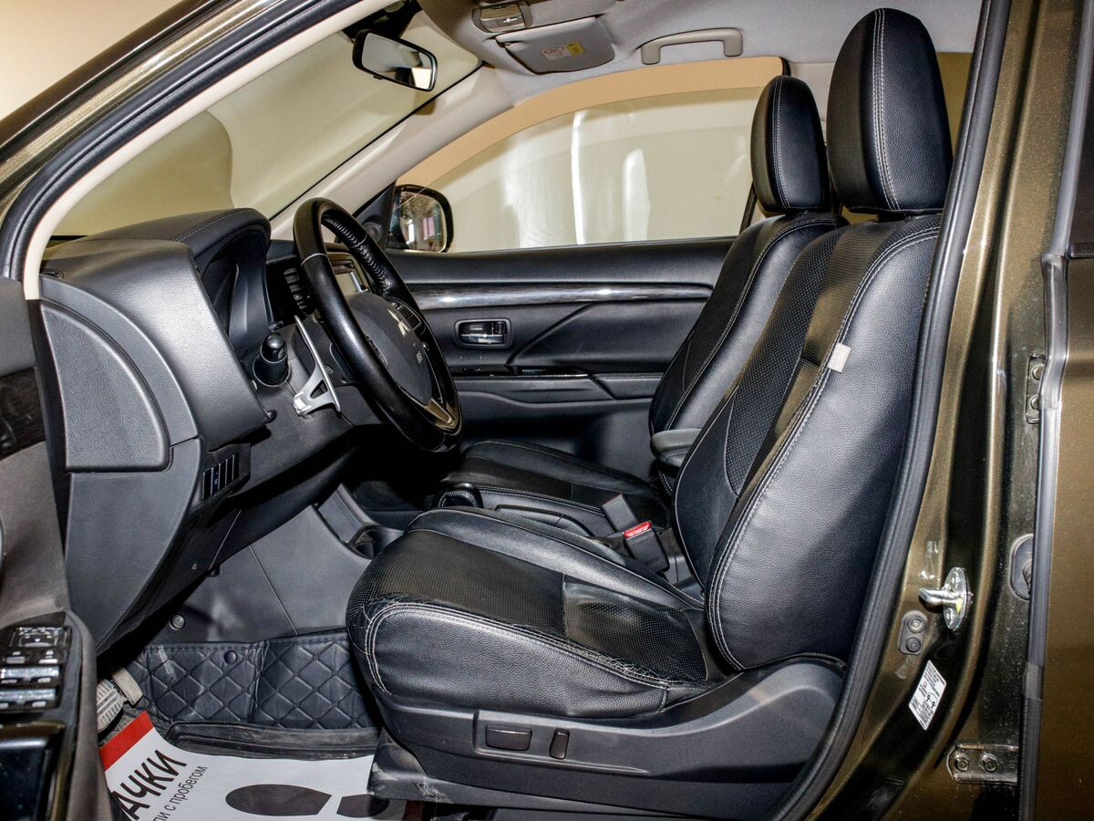 Mitsubishi Outlander 2016 - фото автомобиля