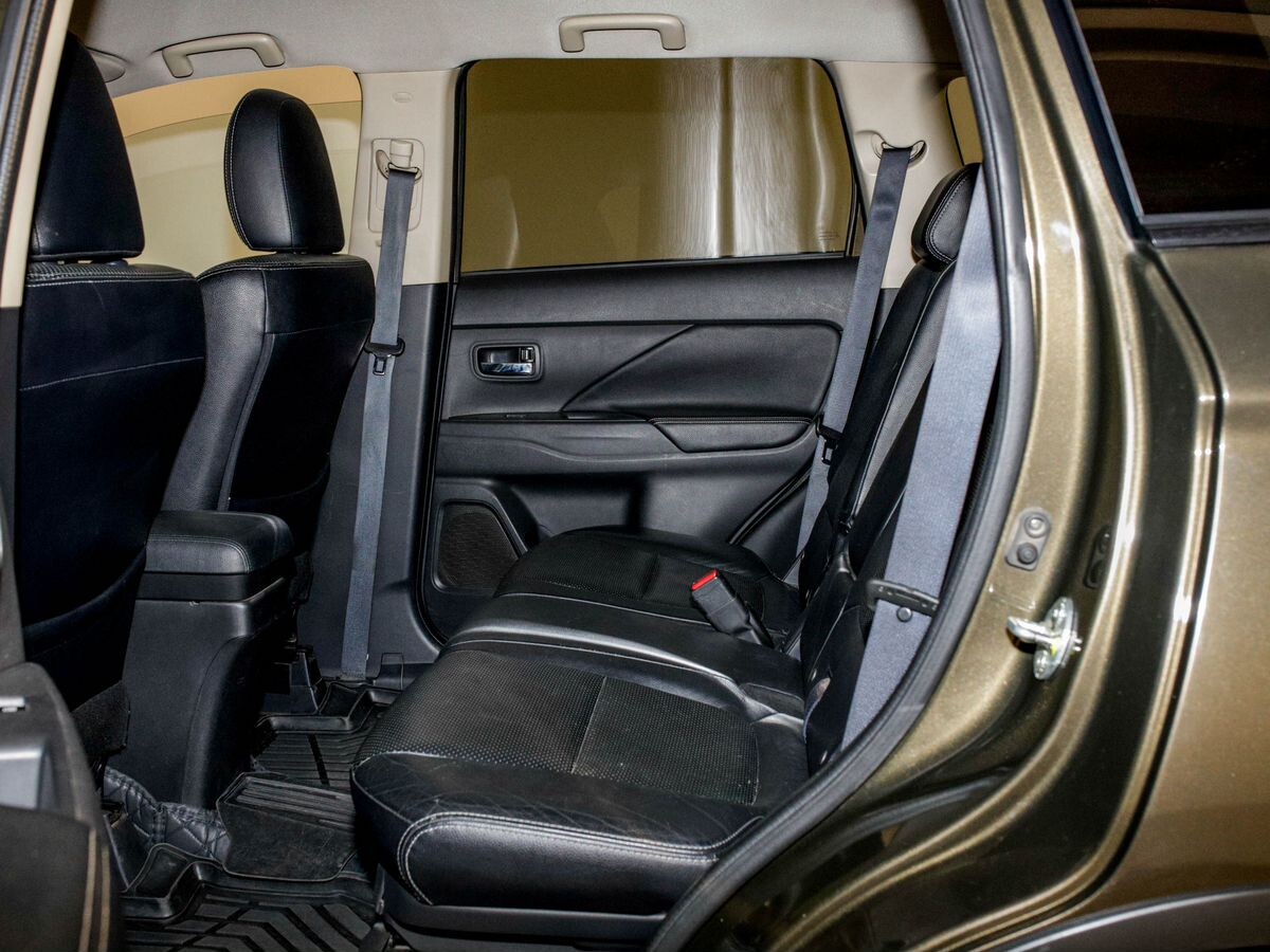 Mitsubishi Outlander 2016 - фото автомобиля