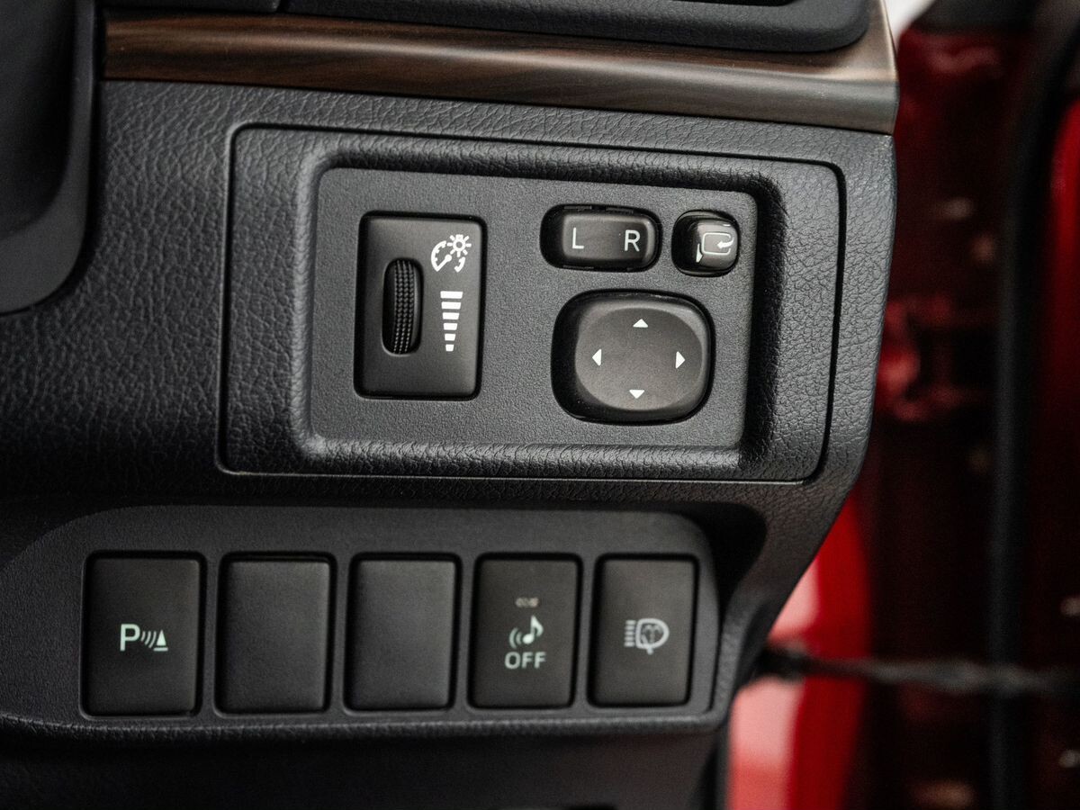 Lexus CT200h 2011 - фото автомобиля