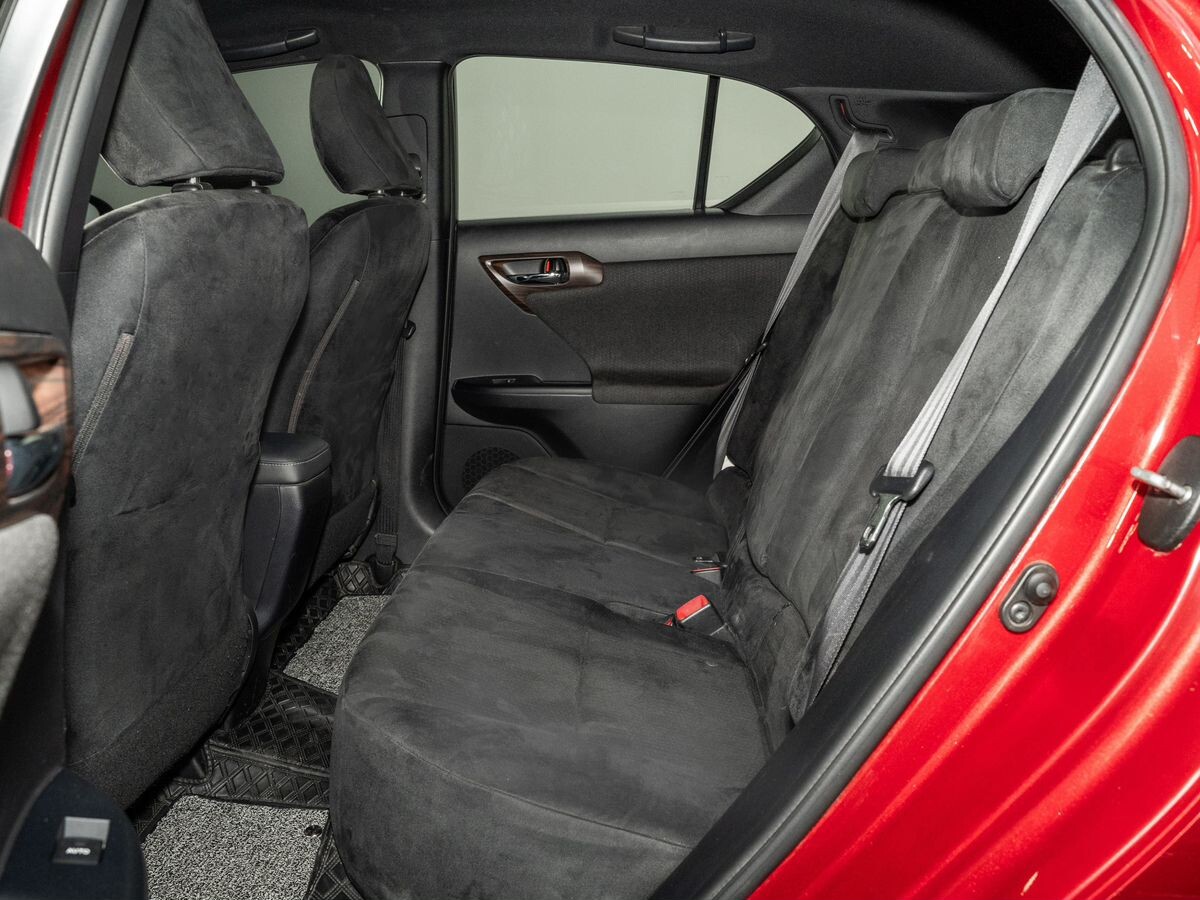 Lexus CT200h 2011 - фото автомобиля