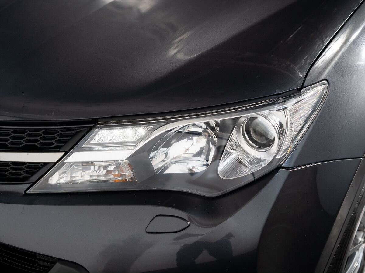 Toyota RAV4 2014 - фото автомобиля