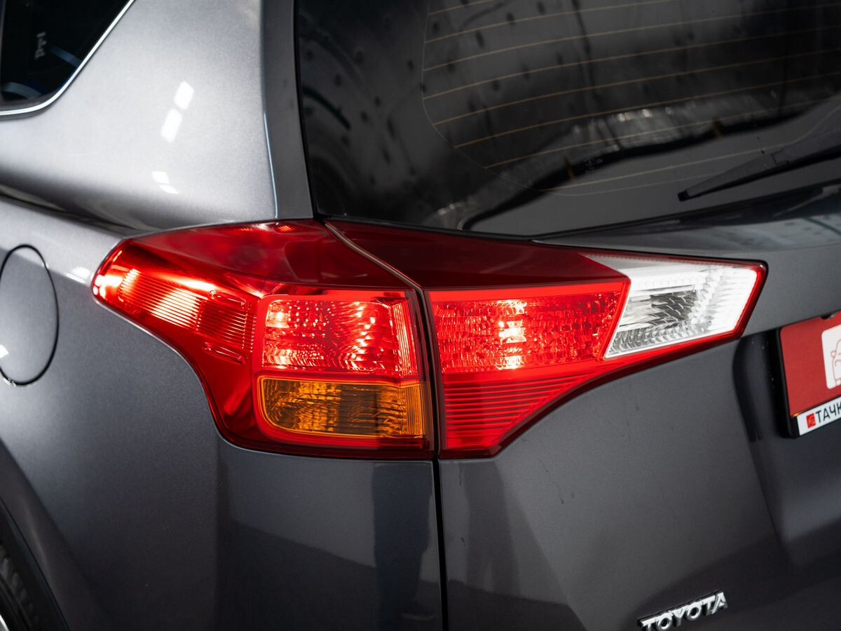 Toyota RAV4 2014 - фото автомобиля