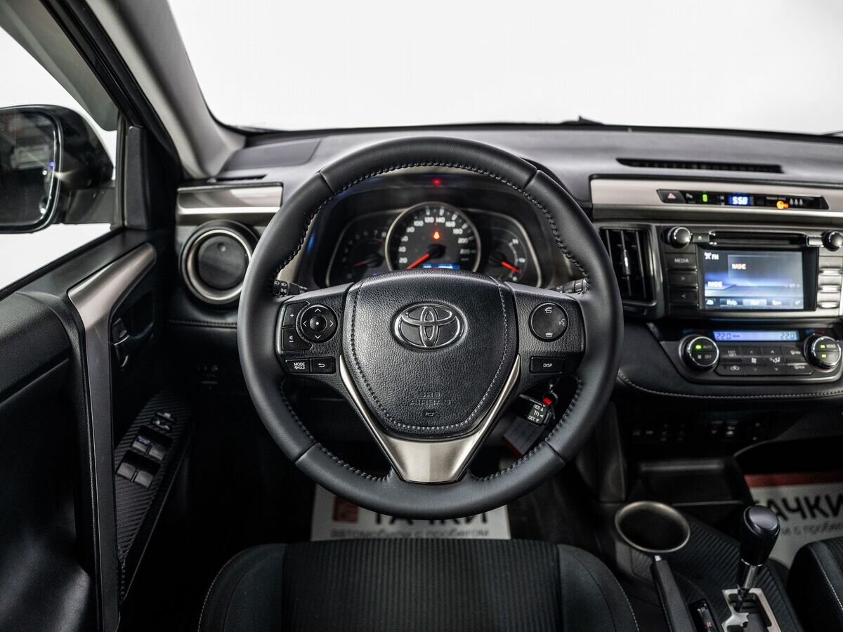 Toyota RAV4 2014 - фото автомобиля