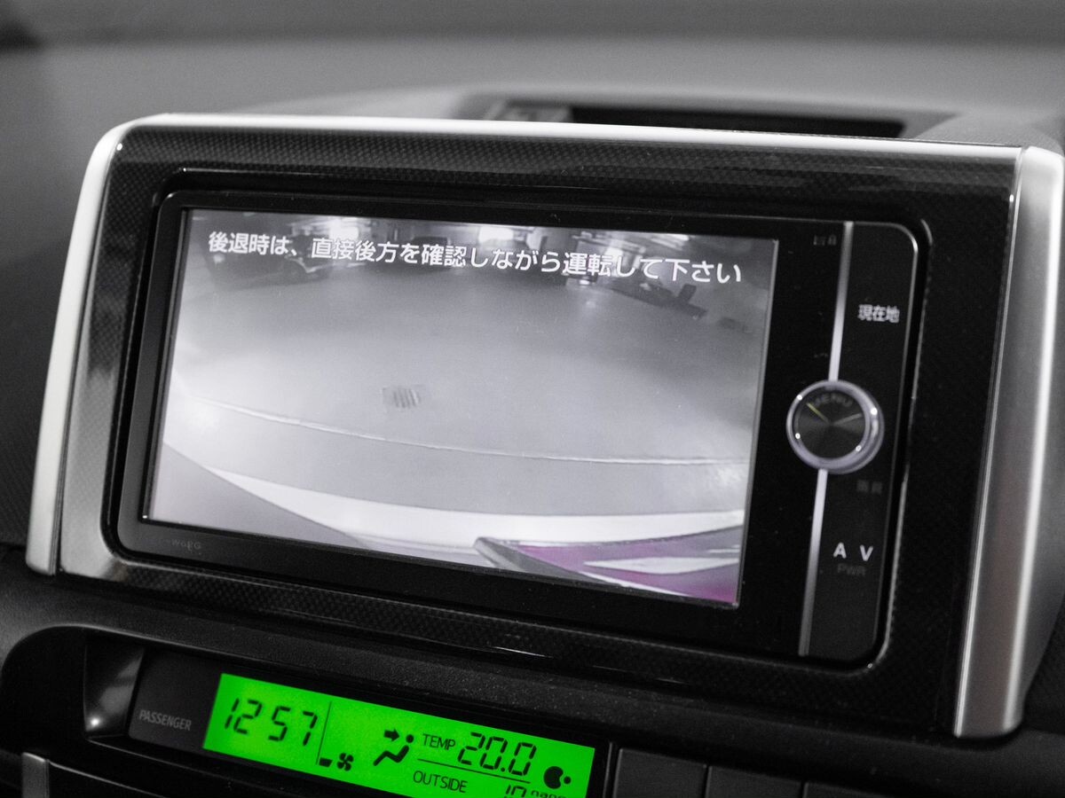 Toyota Wish 2014 - фото автомобиля