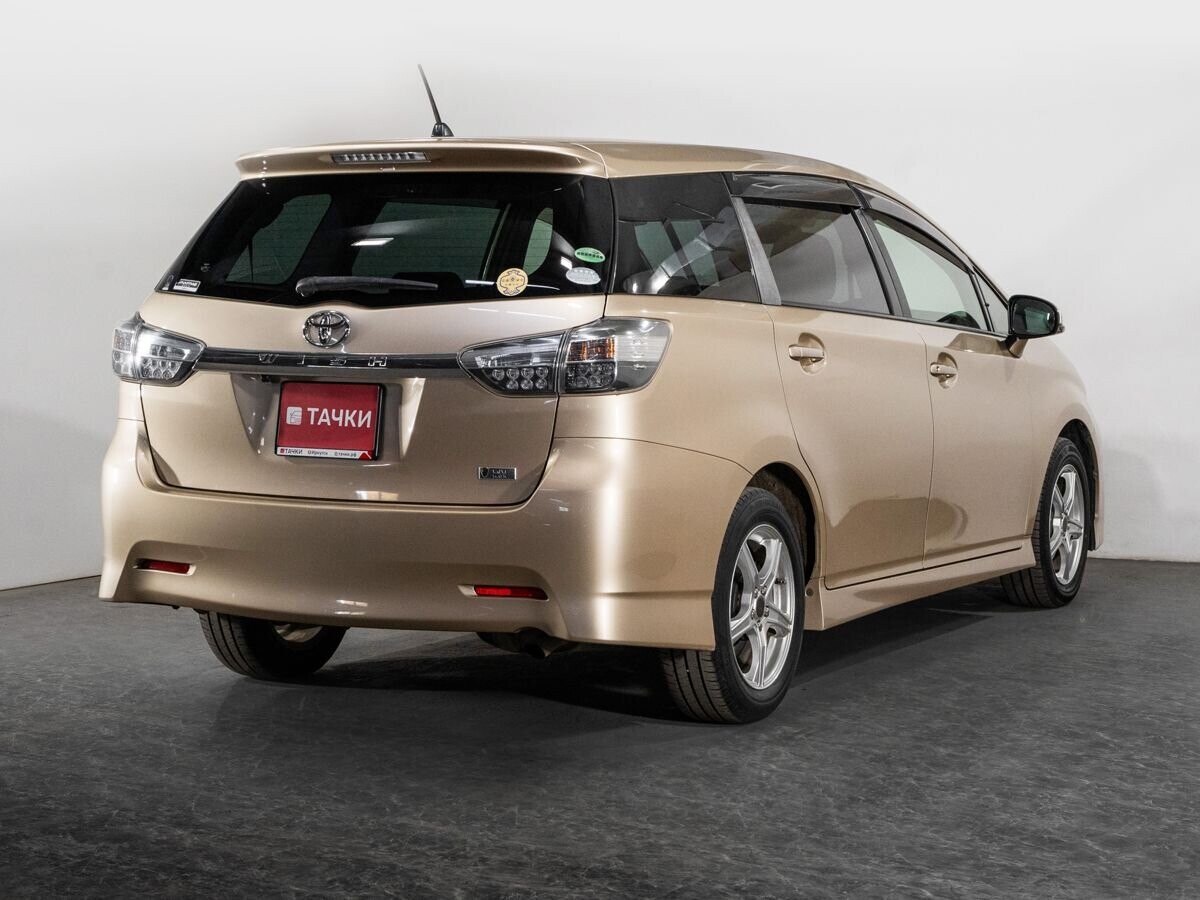 Toyota Wish 2014 - фото автомобиля