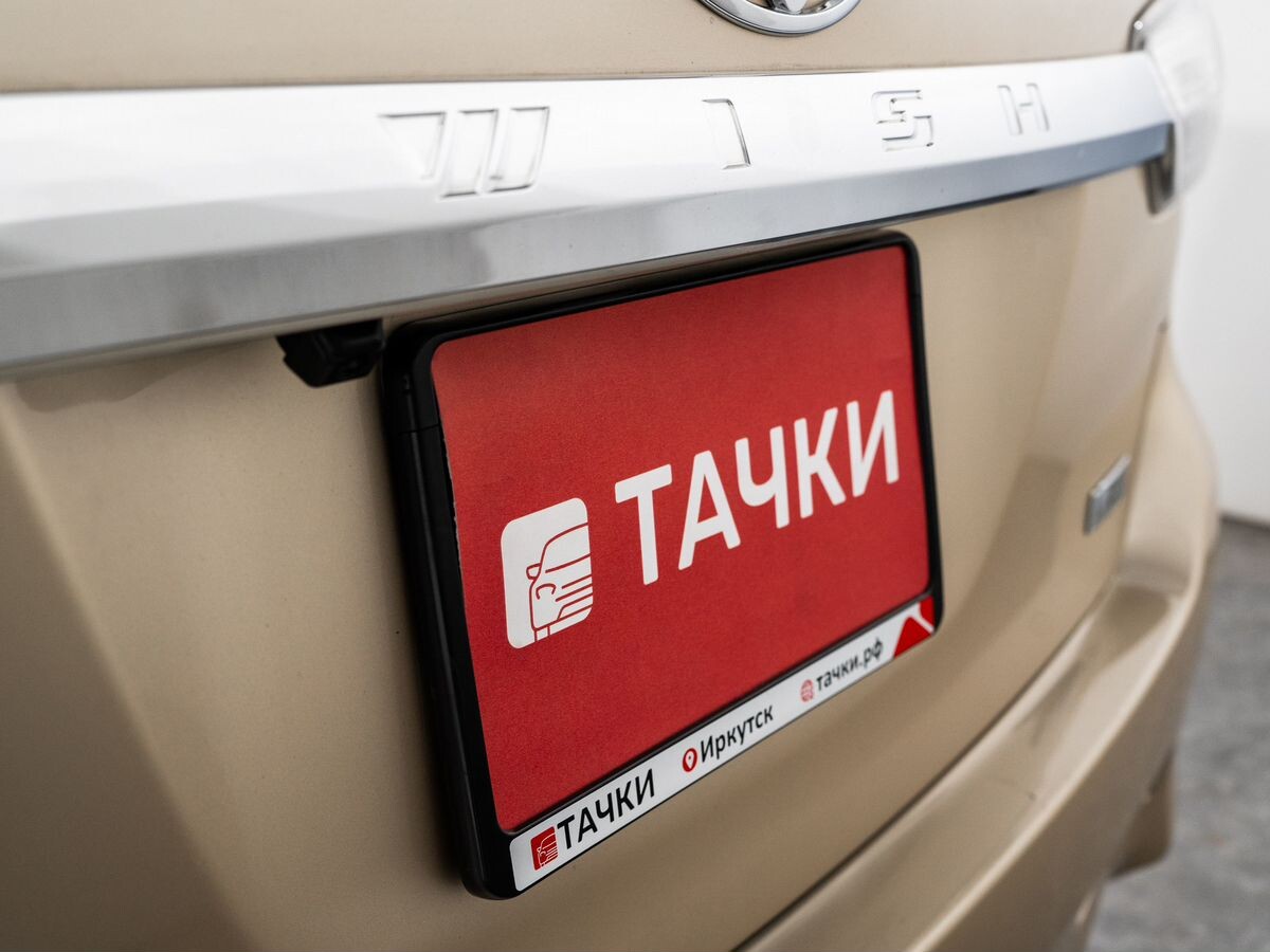 Toyota Wish 2014 - фото автомобиля