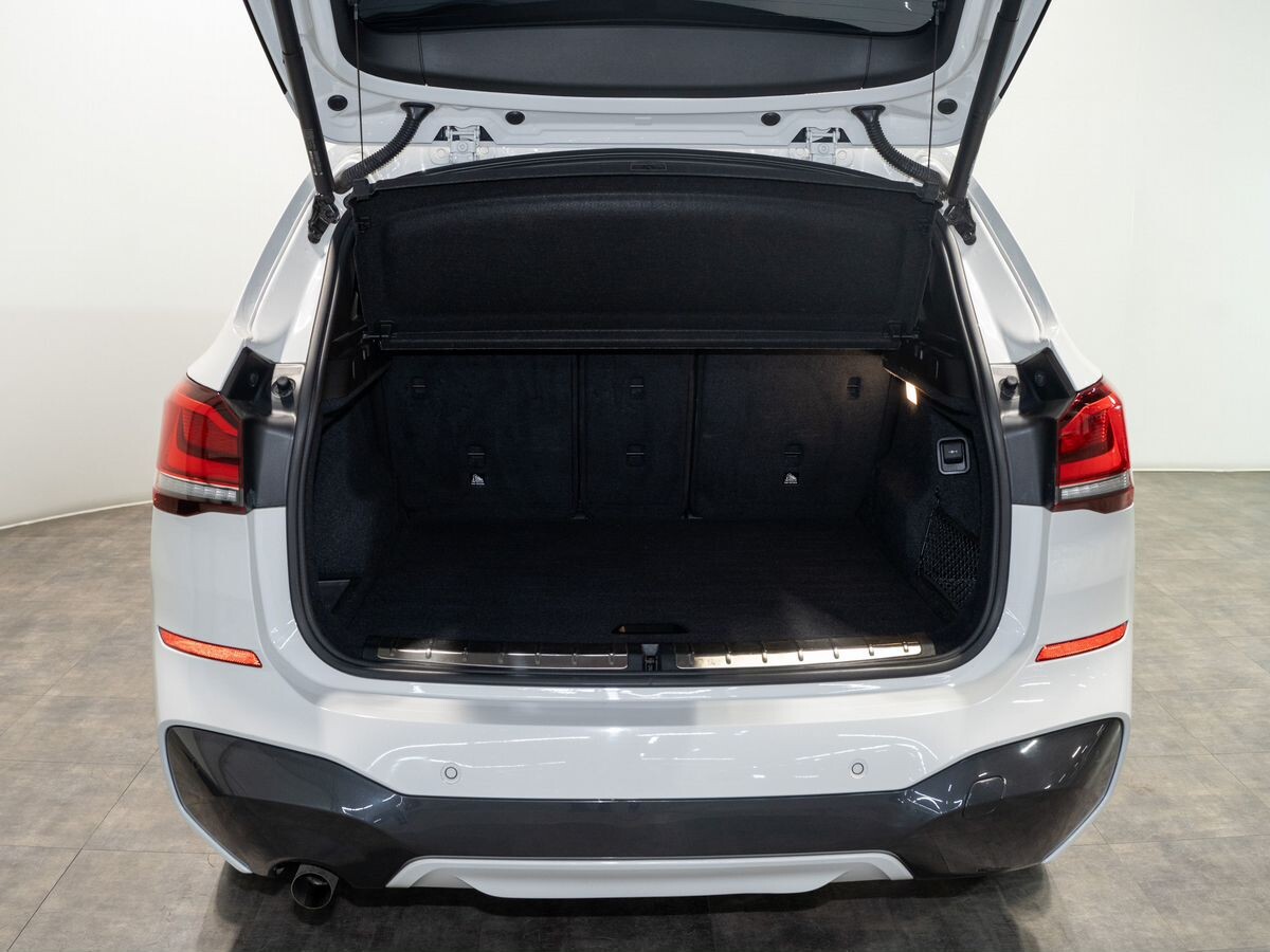 BMW X1 2019 - фото автомобиля