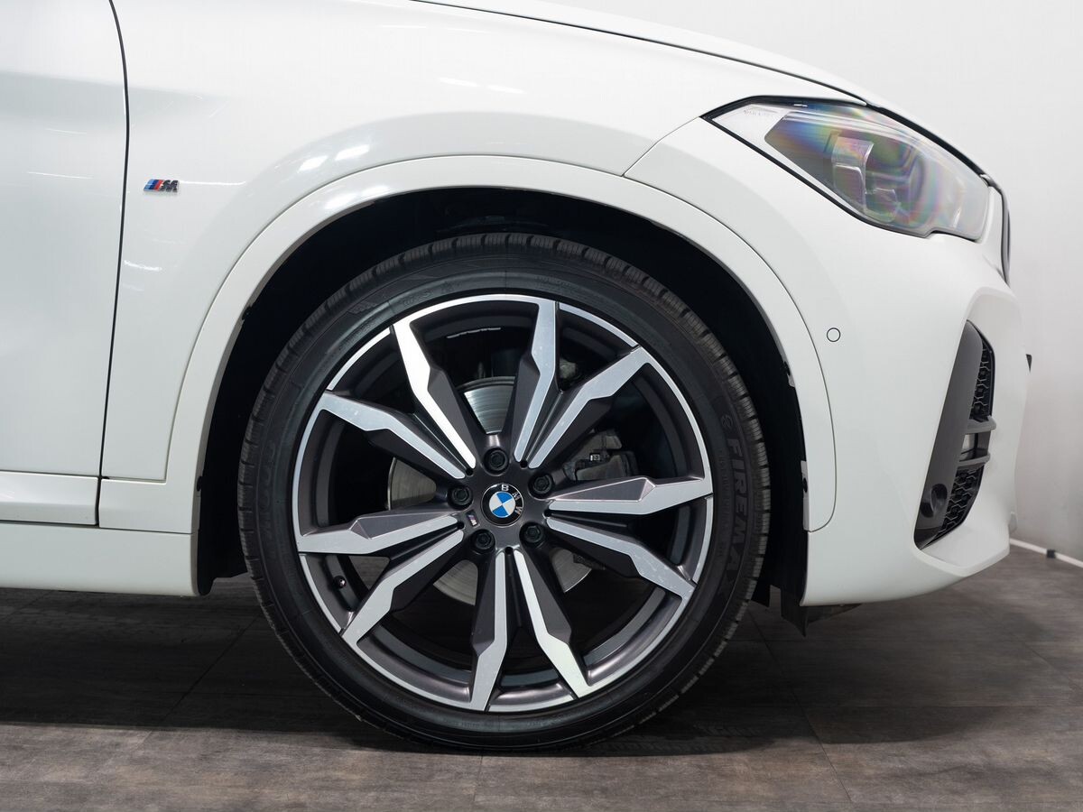 BMW X1 2019 - фото автомобиля