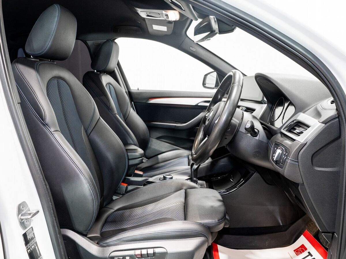 BMW X1 2019 - фото автомобиля