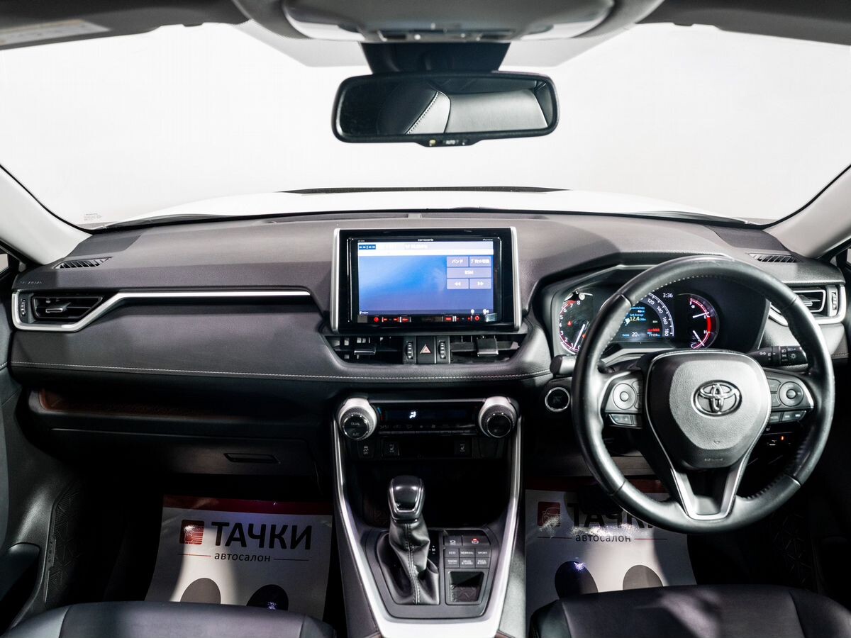 Toyota RAV4 2020 - фото автомобиля