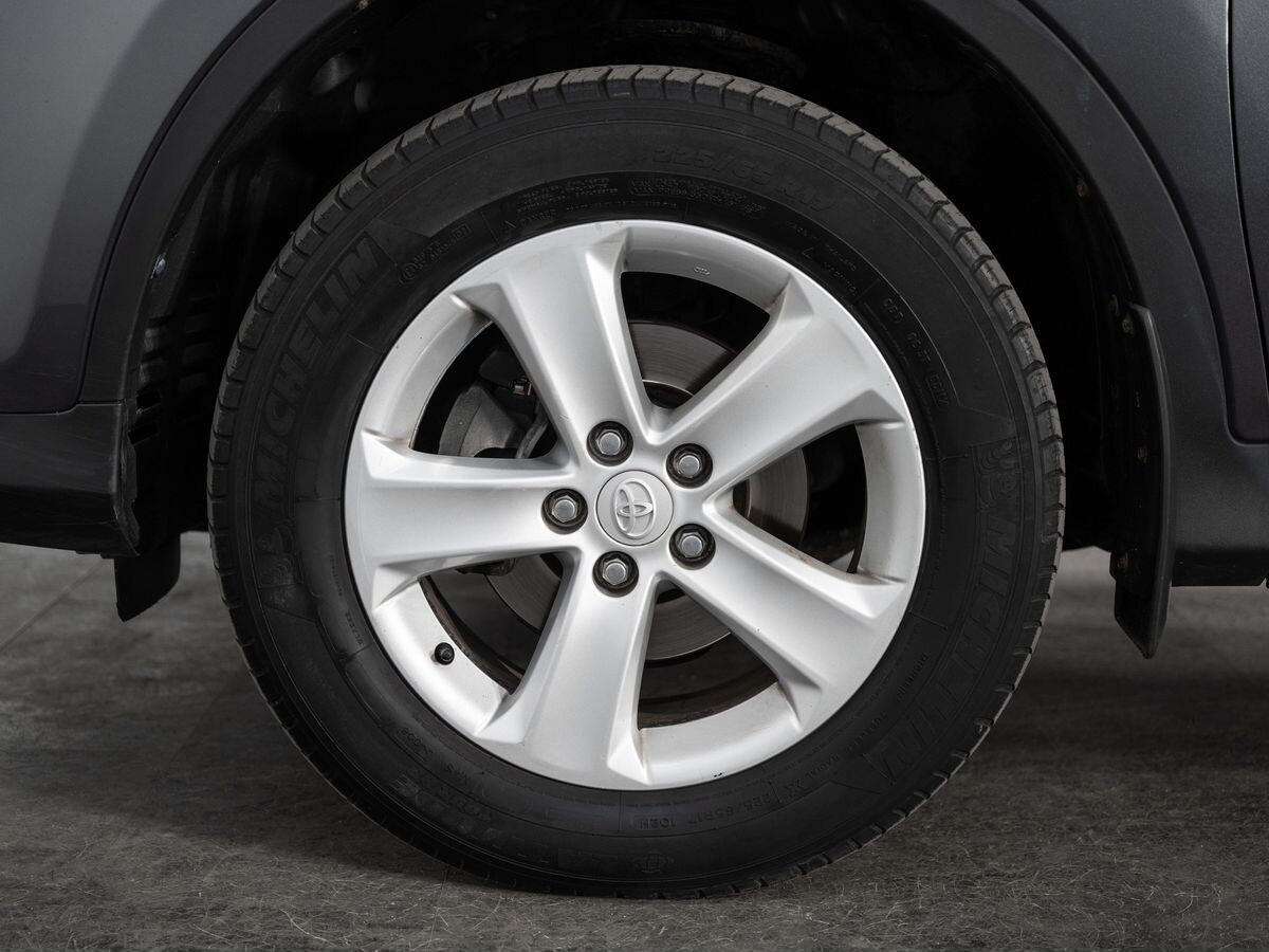 Toyota RAV4 2013 - фото автомобиля