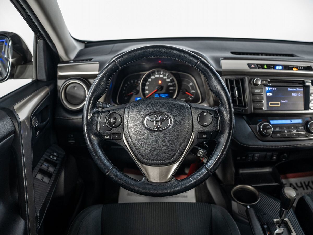 Toyota RAV4 2013 - фото автомобиля