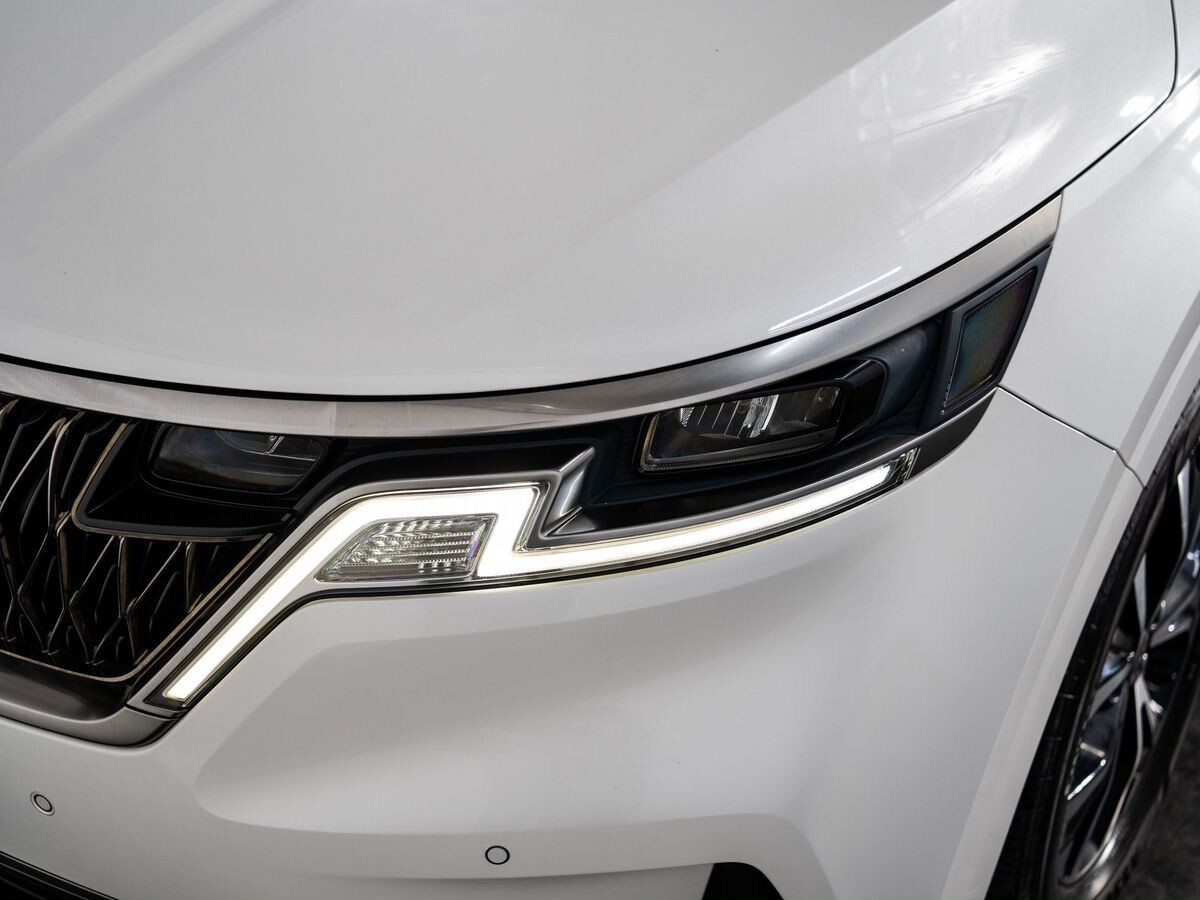 Kia Carnival 2021 - фото автомобиля