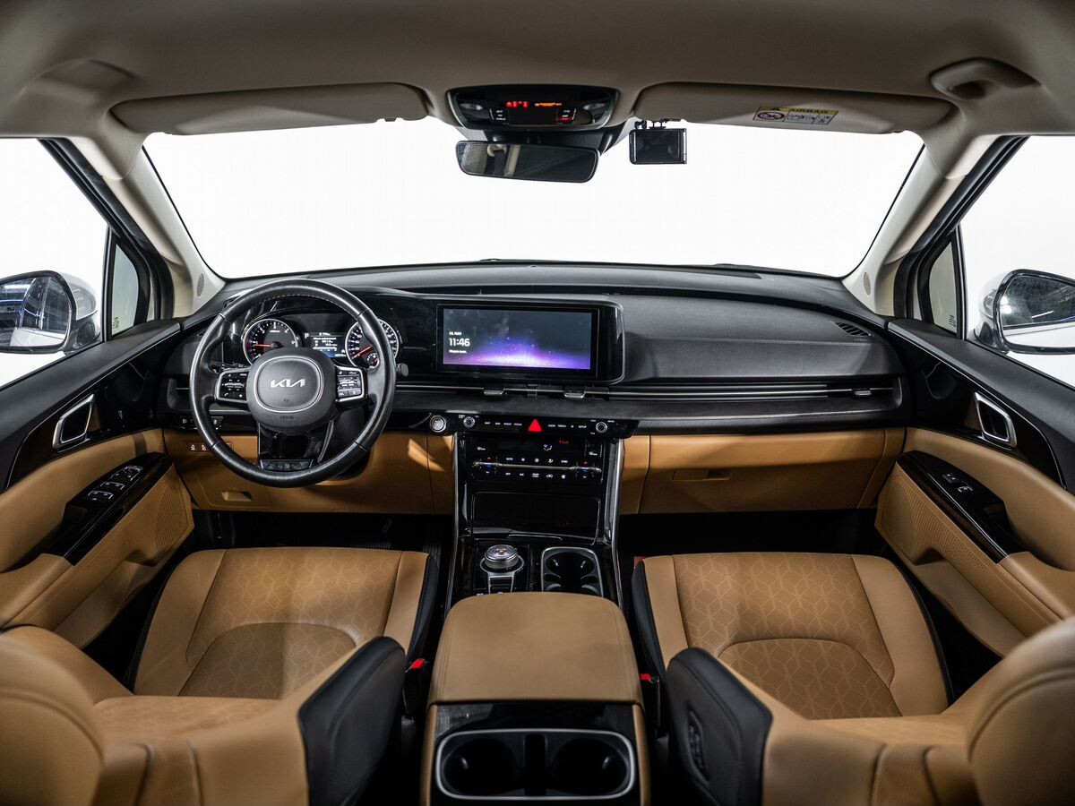 Kia Carnival 2021 - фото автомобиля