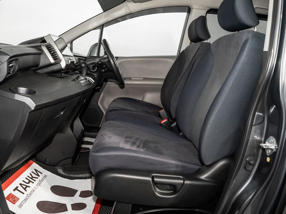 Honda Freed 2009 - фото автомобиля