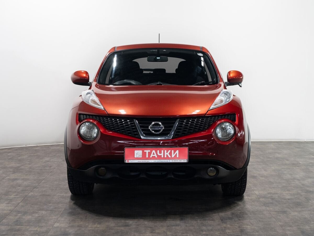 Nissan Juke 2010 - фото автомобиля