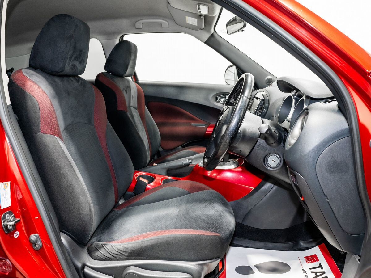 Nissan Juke 2010 - фото автомобиля