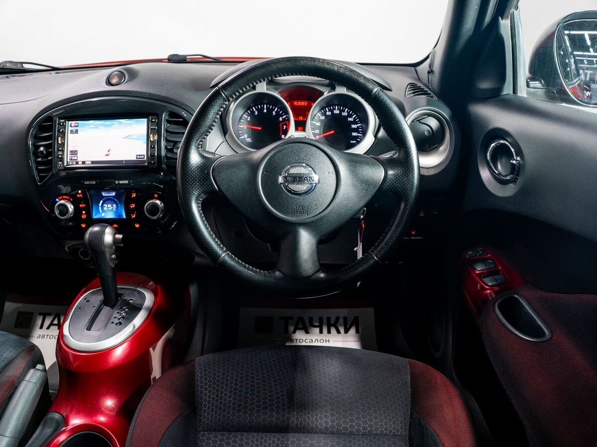 Nissan Juke 2010 - фото автомобиля