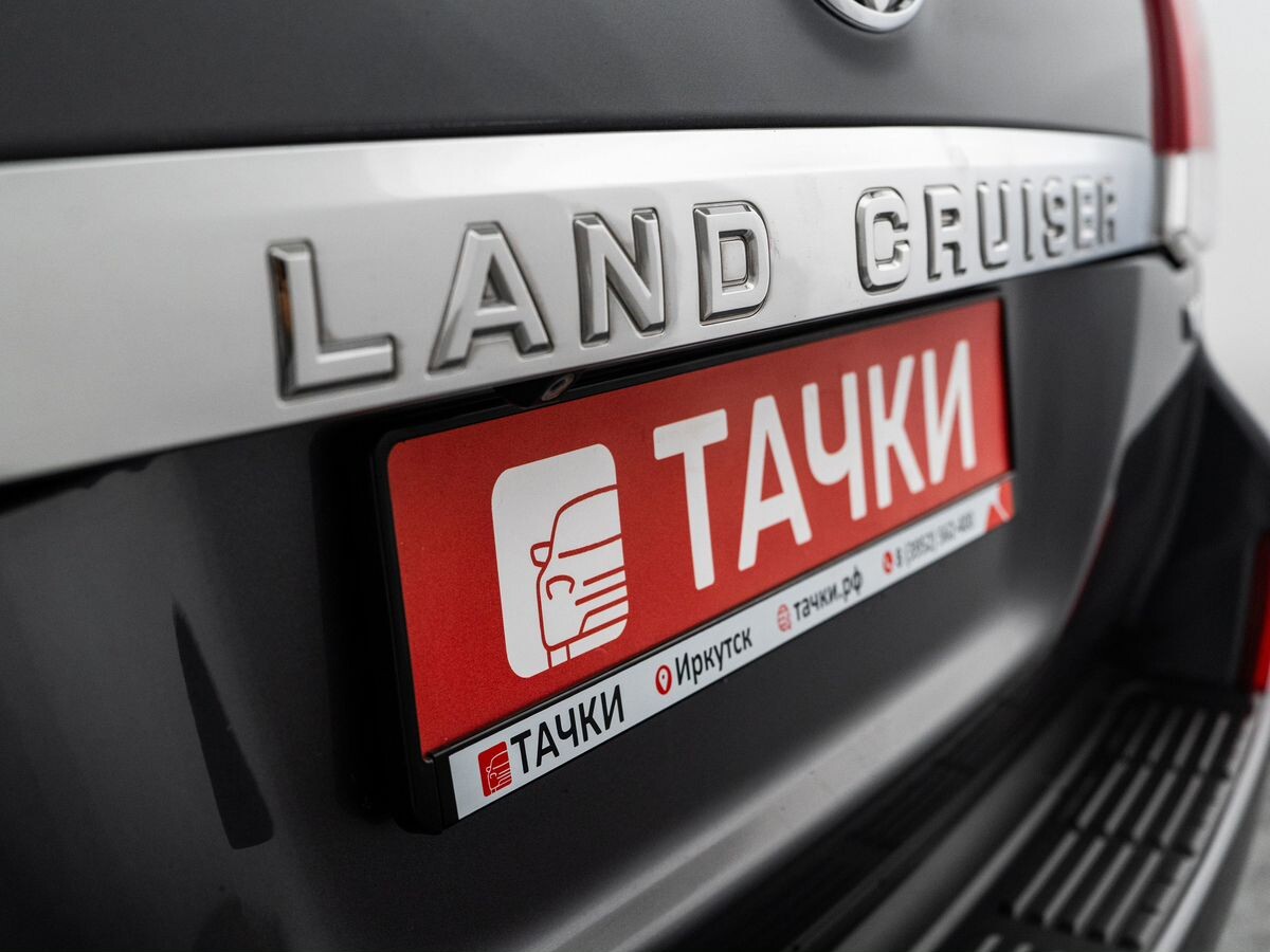 Toyota Land Cruiser 2012 - фото автомобиля