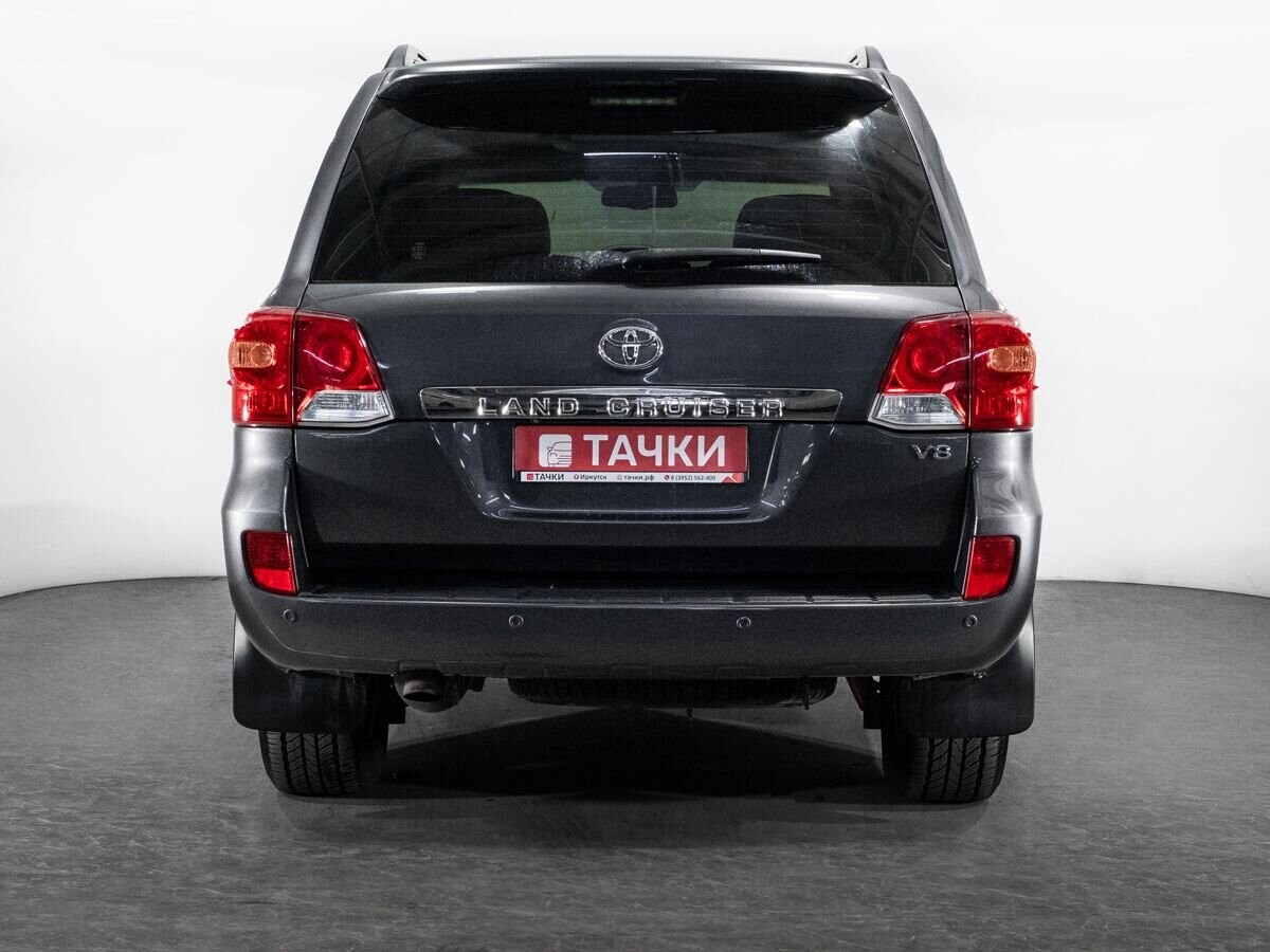 Toyota Land Cruiser 2012 - фото автомобиля