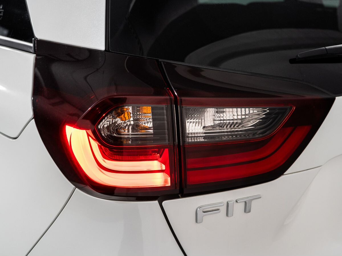 Honda Fit 2022 - фото автомобиля