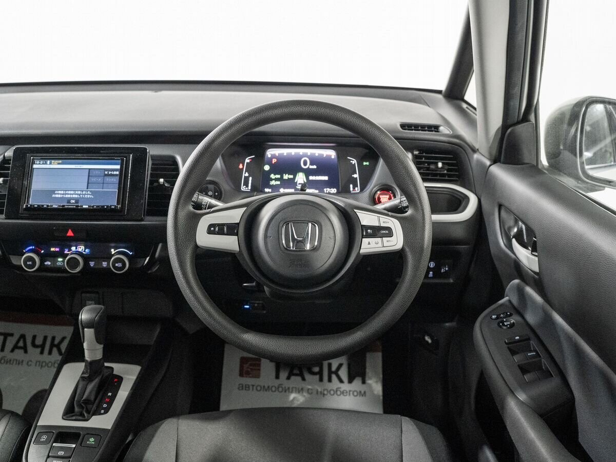 Honda Fit 2022 - фото автомобиля