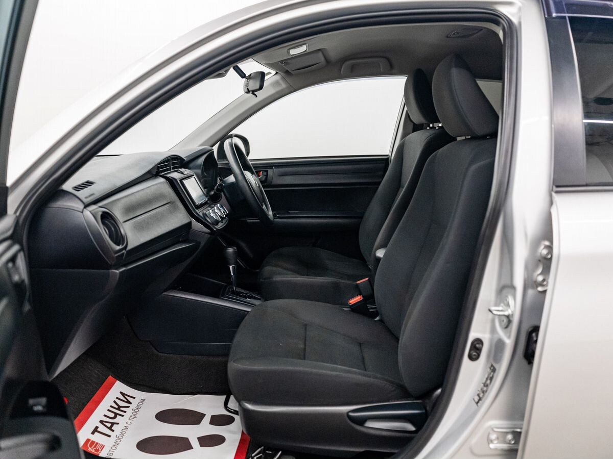 Toyota Corolla Axio 2020 - фото автомобиля