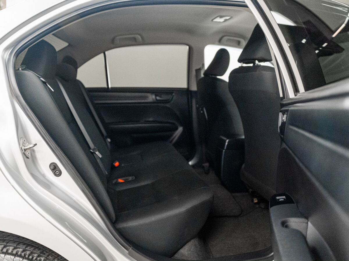 Toyota Corolla Axio 2020 - фото автомобиля