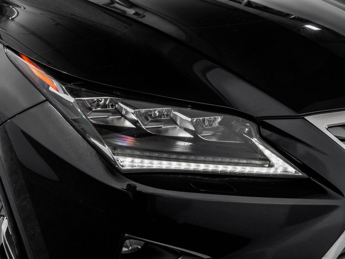 Lexus RX200t 2017 - фото автомобиля