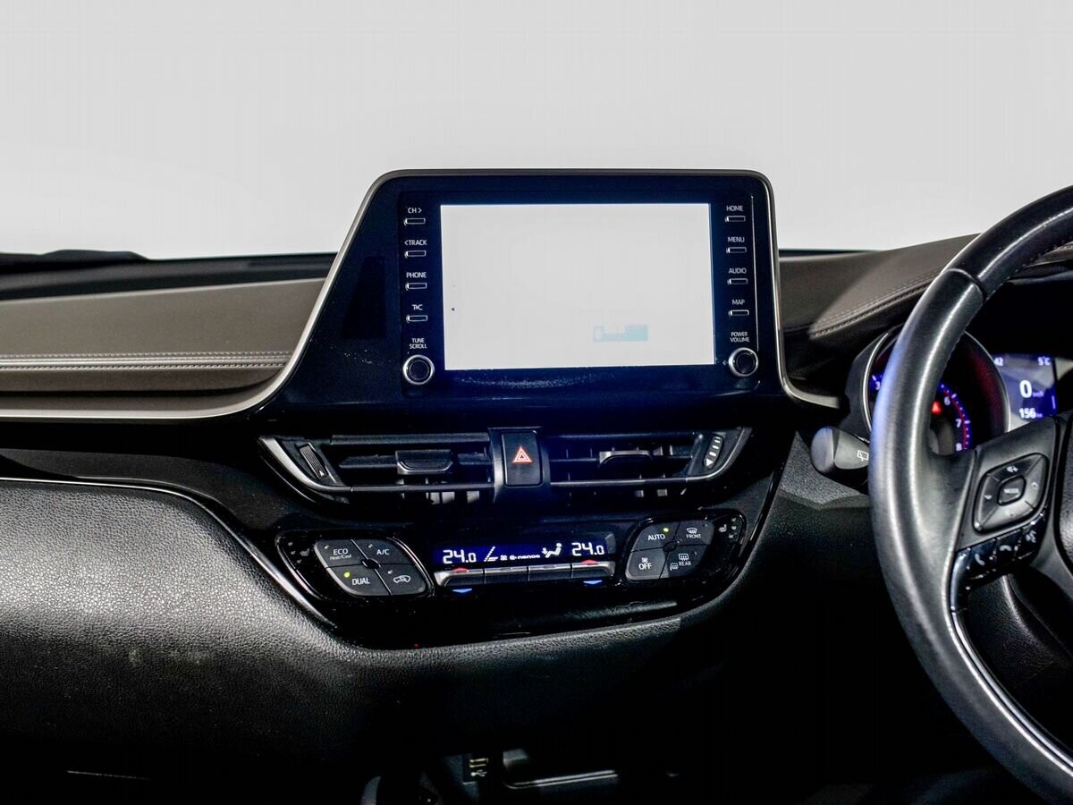 Toyota C-HR 2020 - фото автомобиля