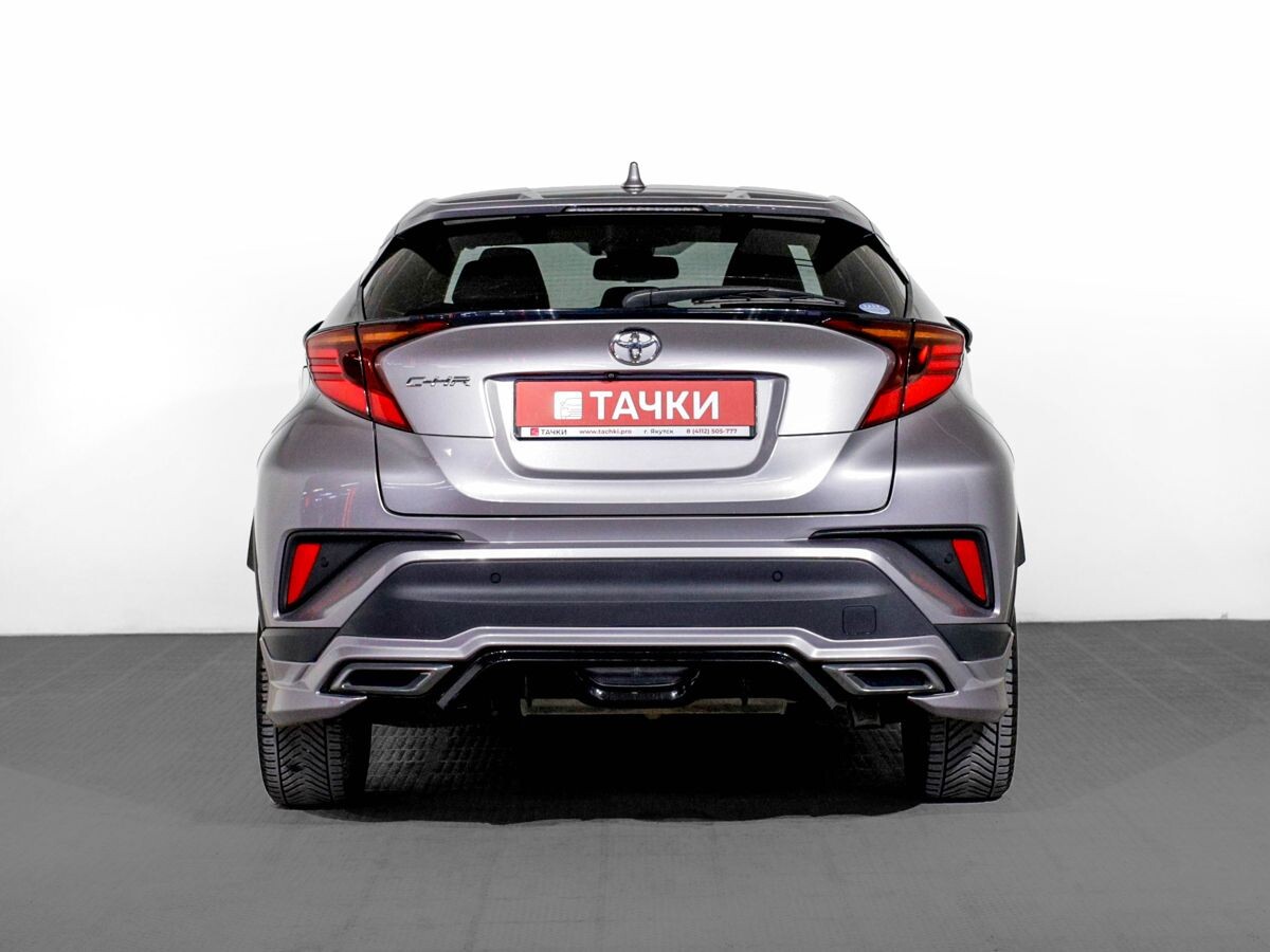 Toyota C-HR 2020 - фото автомобиля