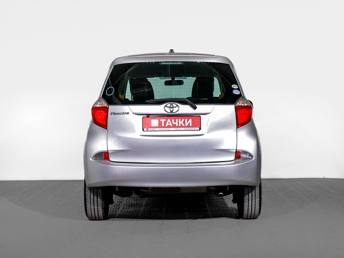 Toyota Ractis 2011 - фото автомобиля