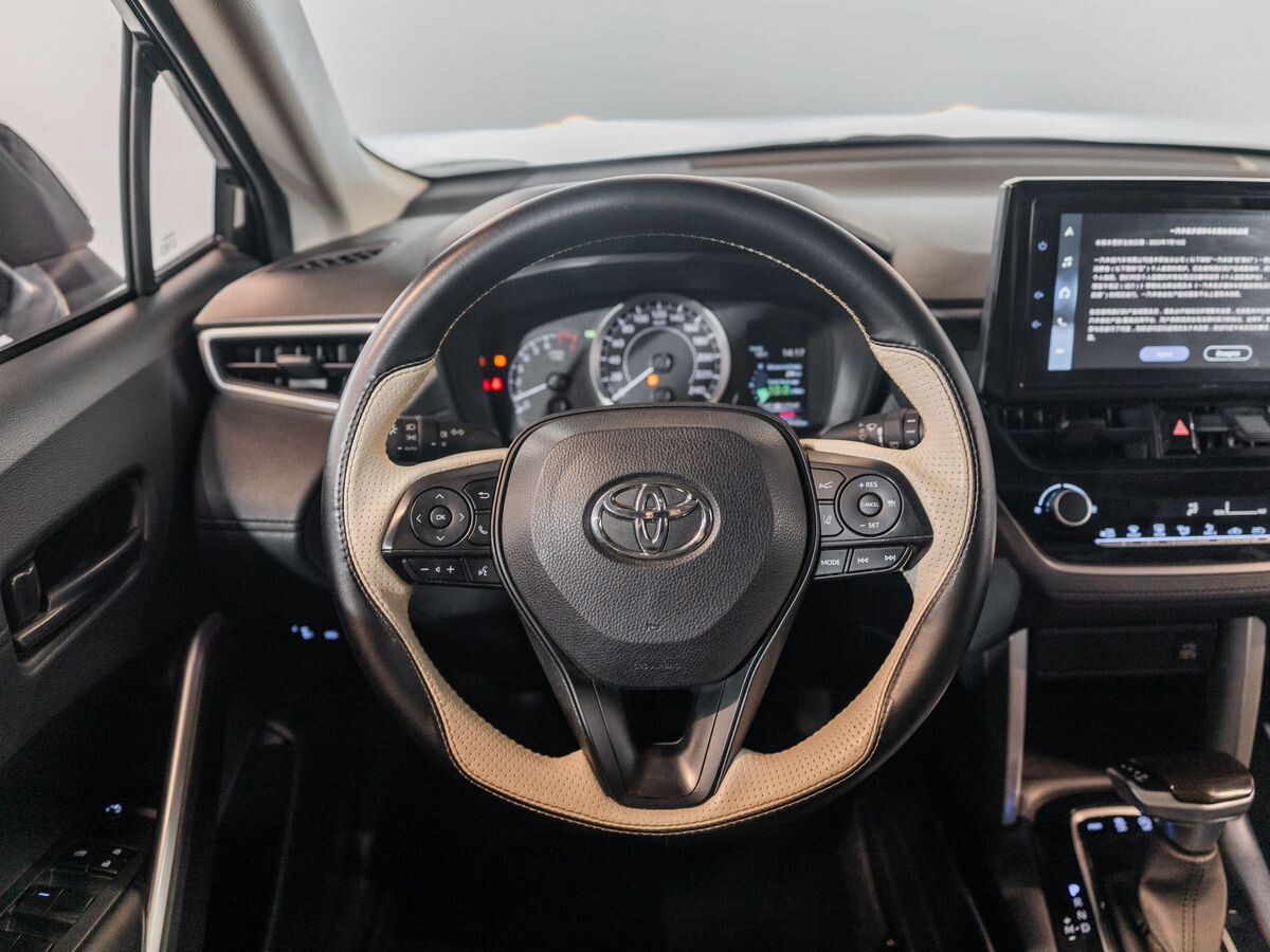 Toyota Corolla Cross 2022 - фото автомобиля
