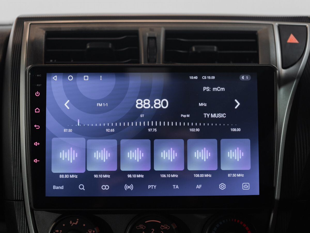 Toyota Ractis 2012 - фото автомобиля