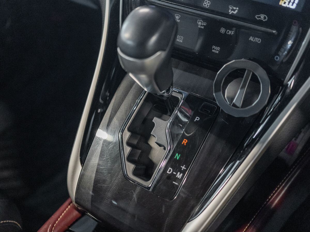 Toyota Harrier 2019 - фото автомобиля