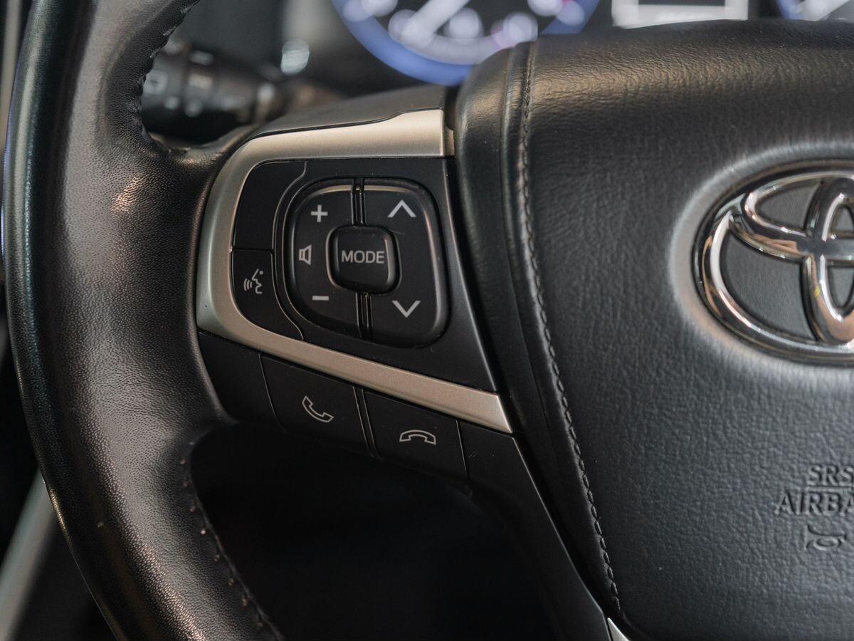 Toyota Harrier 2019 - фото автомобиля