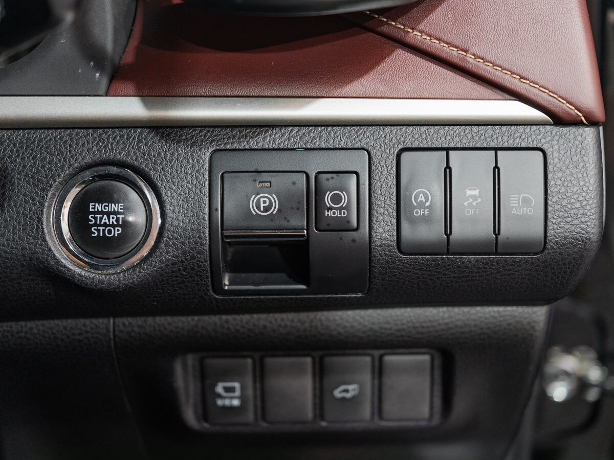 Toyota Harrier 2019 - фото автомобиля